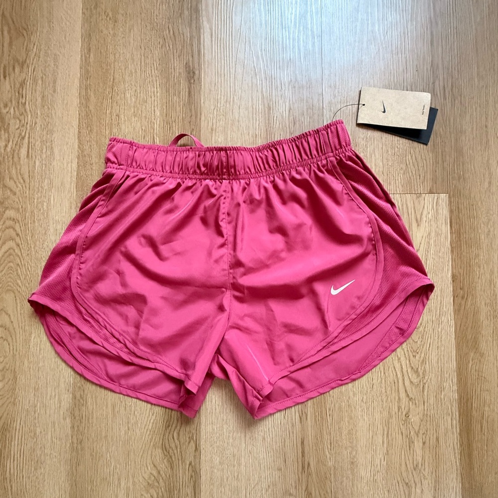 Nike Women's Pink Athletic Running Tempo Shorts Dri-Fit Size Small 3” inseam